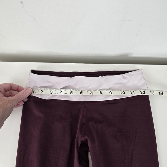 Lululemon Run Track Time Crop Leggings Size 6 Bordeaux Drama/ Pretty Pink - Picture 9 of 12